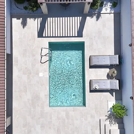 فيلة Courtyard Villa,